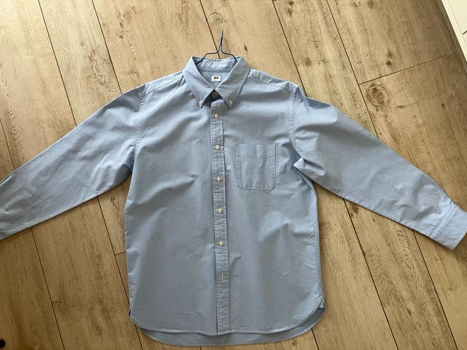 Rarität gekauft in Japan: Uniqlo Oxford Shirt hellblau NEU in Ratingen