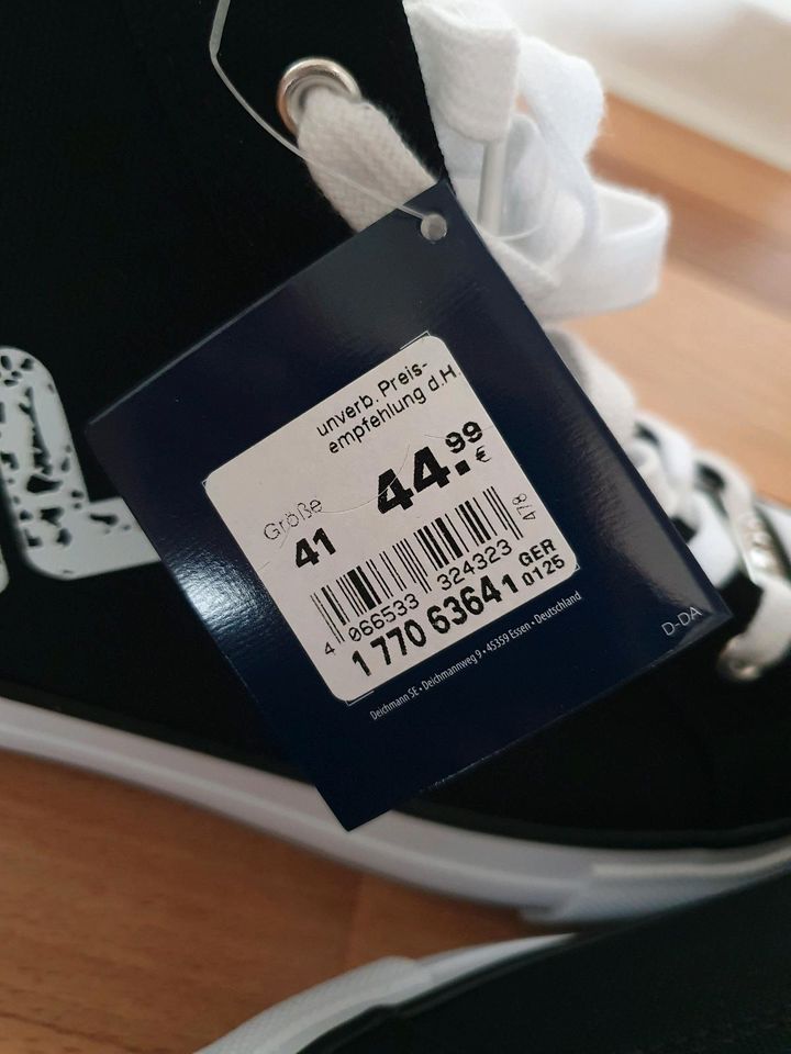 knöchelhohe Fila Sneaker in schwarz/weiß Gr. 41 NEU in Rostock