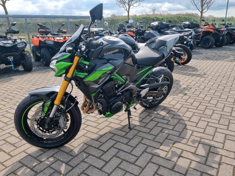 Motorrad Bike Kawasaki Z 900 SE Performance  ABS 4 Jahre Garantie in Barchfeld