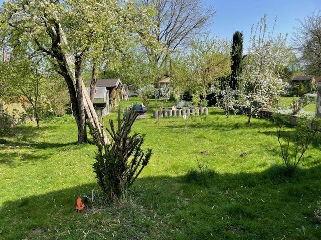 Ältere Doppelhaushälfte in Straubing Süd-Ost mit attraktivem Garten in Straubing