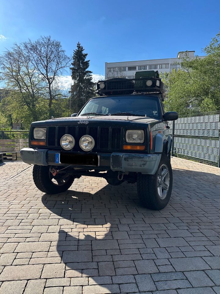 Jeep Grand Cherokee - 2,5l in Meiningen