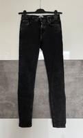 Closed Jeans Lizzy schwarz Gr. 28 schmal Skinny High Waist Wiesbaden - Nordenstadt Vorschau