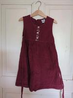 Cordkleid mit Rosenstickereien Boho Waldorf 110 Schleswig-Holstein - Bornhöved Vorschau