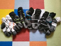 9 Paar Socken 34 - 36 abzugeben. Niedersachsen - Lüneburg Vorschau