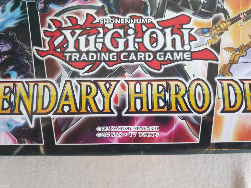 Yugioh legendary hero decks 2017 in Menden