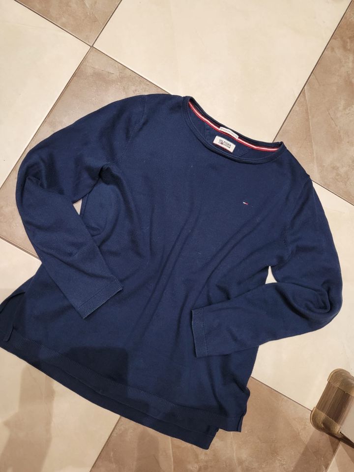 Tommy Hilfiger pulli sweater gr m in Essen