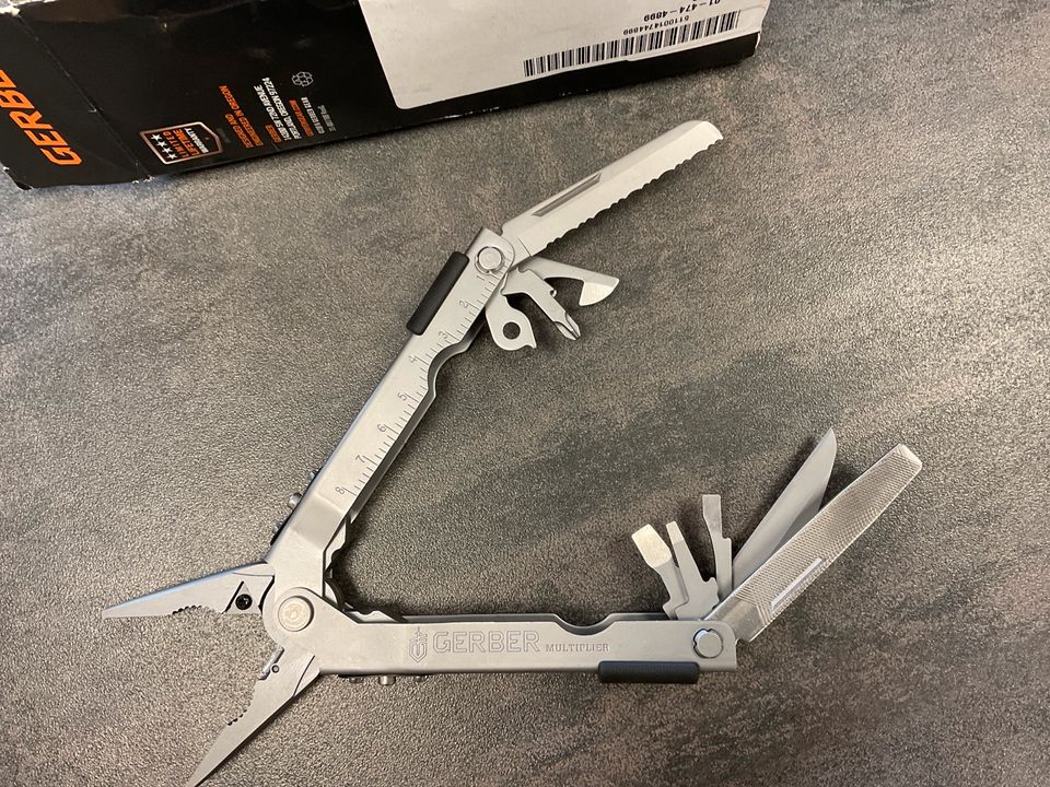 Multitool Gerber Multi-Plier 600 Edelstahl mit Zange US Army in Schwerin