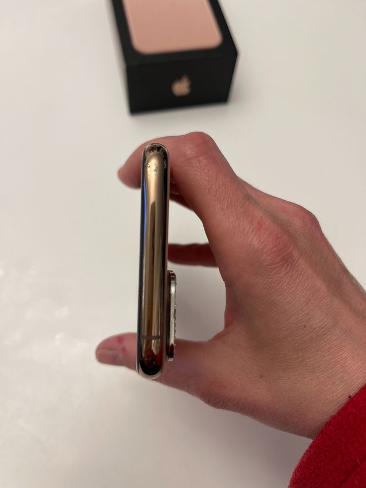 iPhone 11 Pro Gold 64 gb super Zustand in Köln