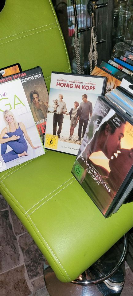 Kaufen/tauschen- DVD Player Kombigerät + 42 Filme in Heusweiler