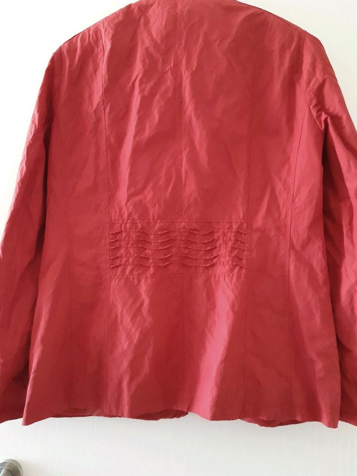 Damen-Sommerjacke von Lebek rot Gr. 40 in Walsrode