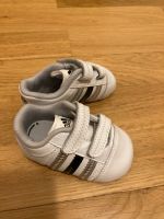 Adidas Baby Schuhe lauflernschuhe krabbel schühchen weiß 17 Nordrhein-Westfalen - Ahaus Vorschau