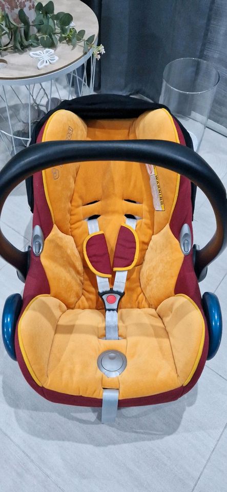 Maxi Cosi Cabrio Fix Babyschale in Ehra-Lessien