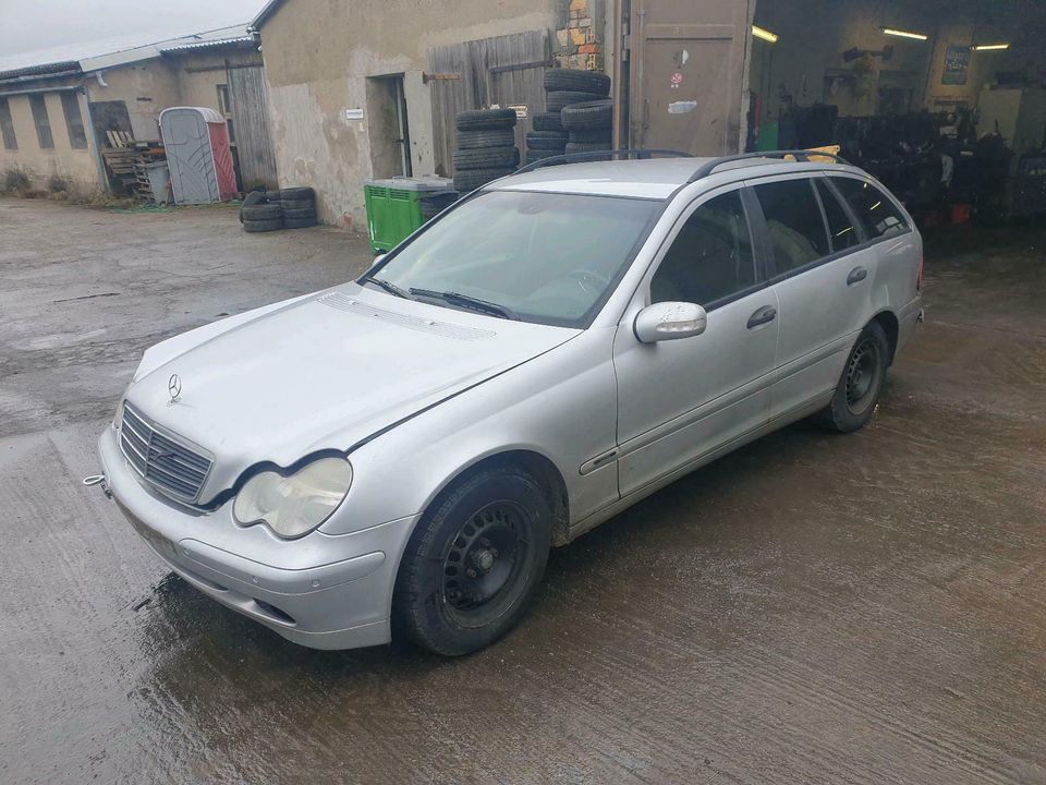 Mercedes-Benz C220 Motorhaube,Scheinwerfer,Stoßstange,Kotflügel,T in Oranienbaum-Wörlitz