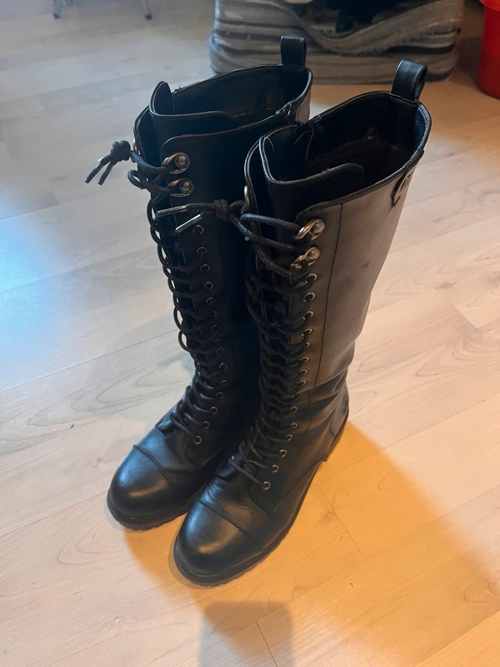 Stiefel Leder Rieker Gr. 39 in Gelsenkirchen