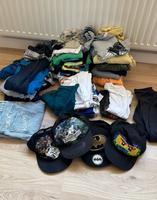 Kleiderpaket 104-110 Mützen, Langarmshirts, Pullover, box paket Bayern - Senden Vorschau