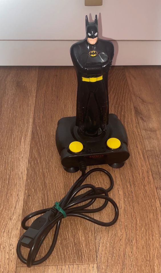 Batman Returns Joystick von 1992 für Sega in Zörbig