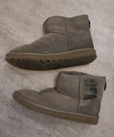 UGG Boots Stiefel Größe 42 in grau Hessen - Künzell Vorschau