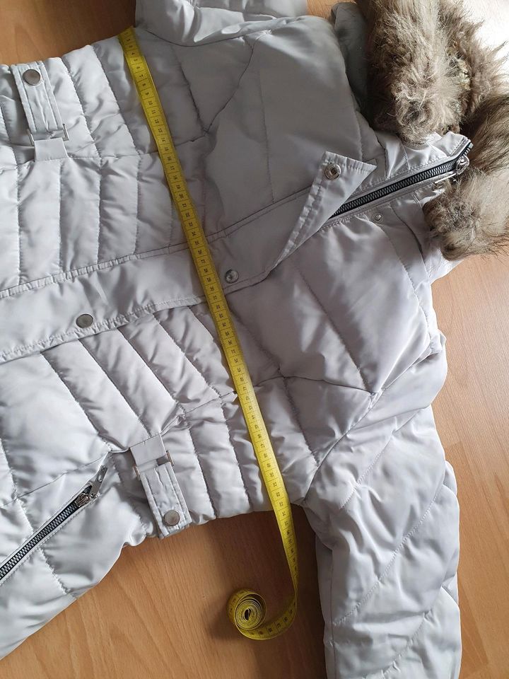 DISTRICT Parka Steppmantel Fellkapuze creme ecru Gr.44 in Darmstadt