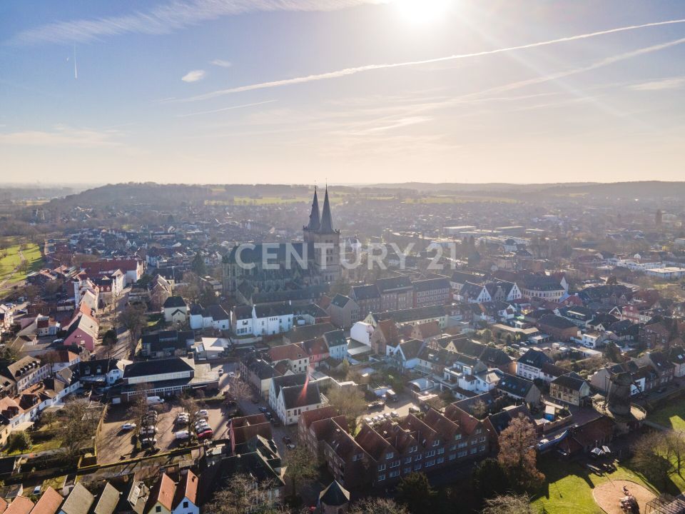 Einzigartige Luxusimmobilie mit Blick auf Römisches Erbe in Xanten! in Xanten