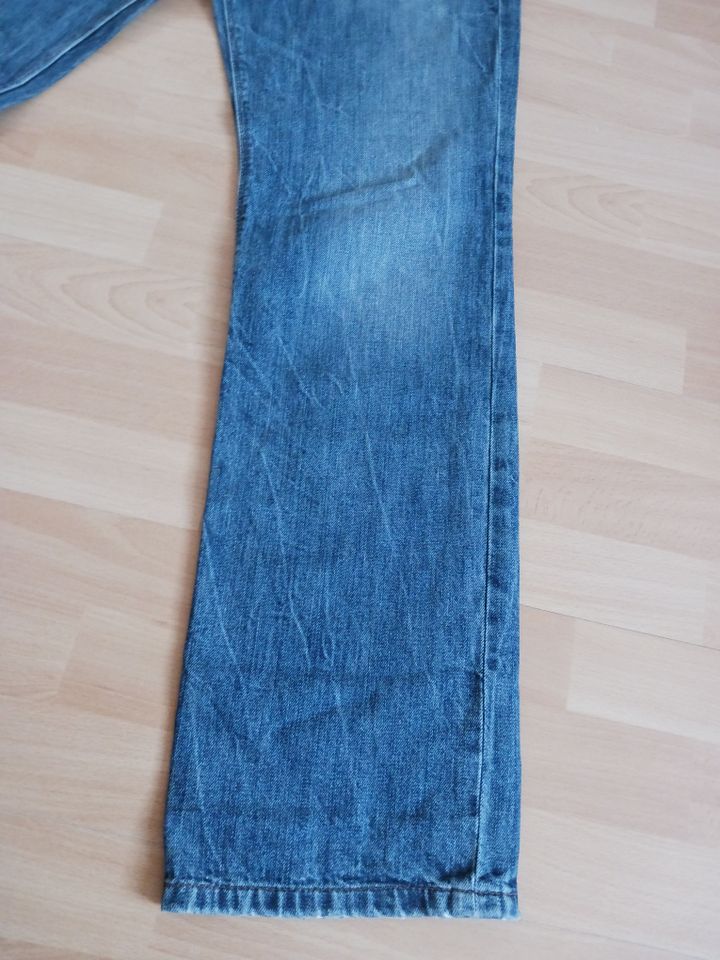 Esprit Jeans blau Herren W33 L34 33/34 groove fit in Daun