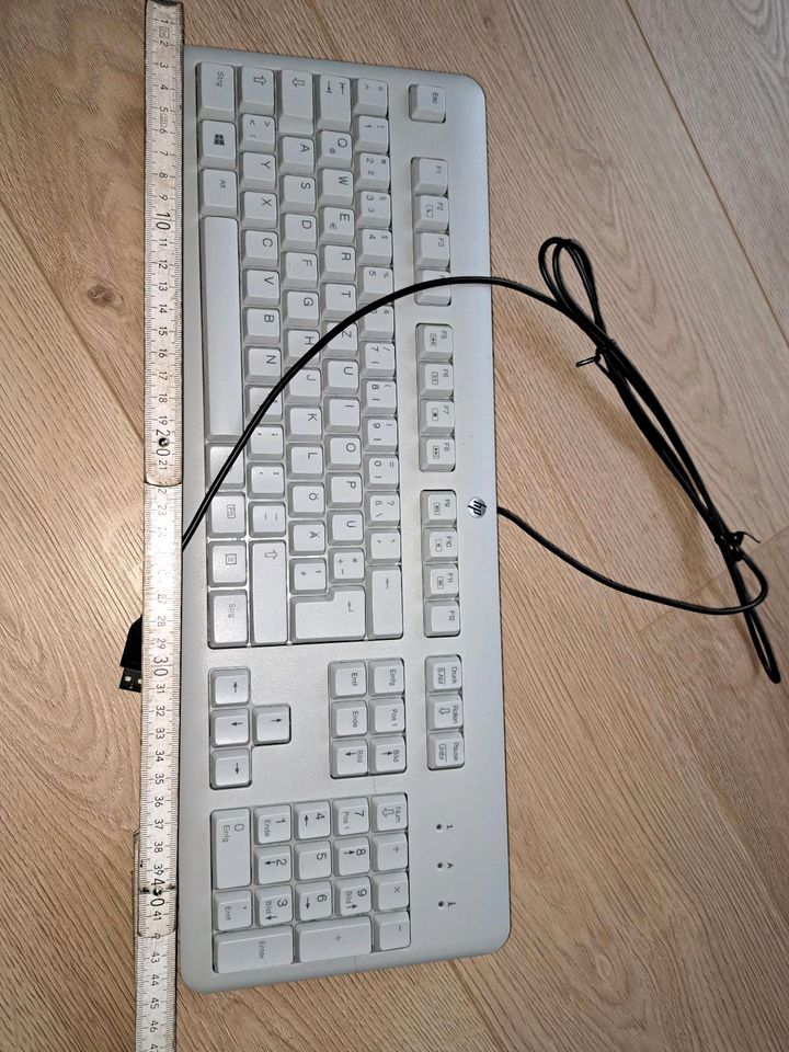 Tastatur Hp normal neuwertig in Norderstedt
