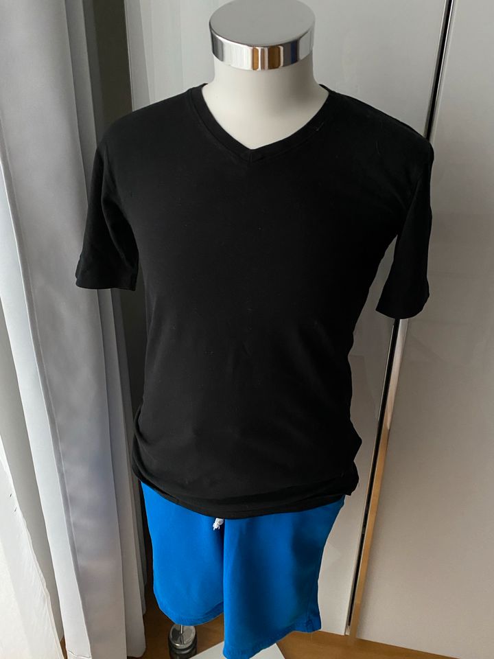 3 x T-Shirt , Shorts Gr M L  Hollister , Cotton made in Africa in Hürth