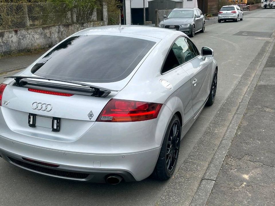 Audi TT 8J in Bischoffen