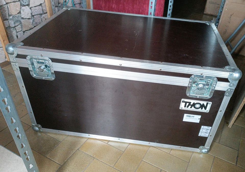 Thon Truhencase 890 x 475 x 605 mm in Kulmbach