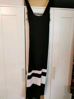 Schwarz weißes Zipfelkleid Gr. 44/46 Top Zustand Hessen - Rodenbach Vorschau