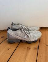 Nike Vapormax Größe 38.5 Nordrhein-Westfalen - Düren Vorschau
