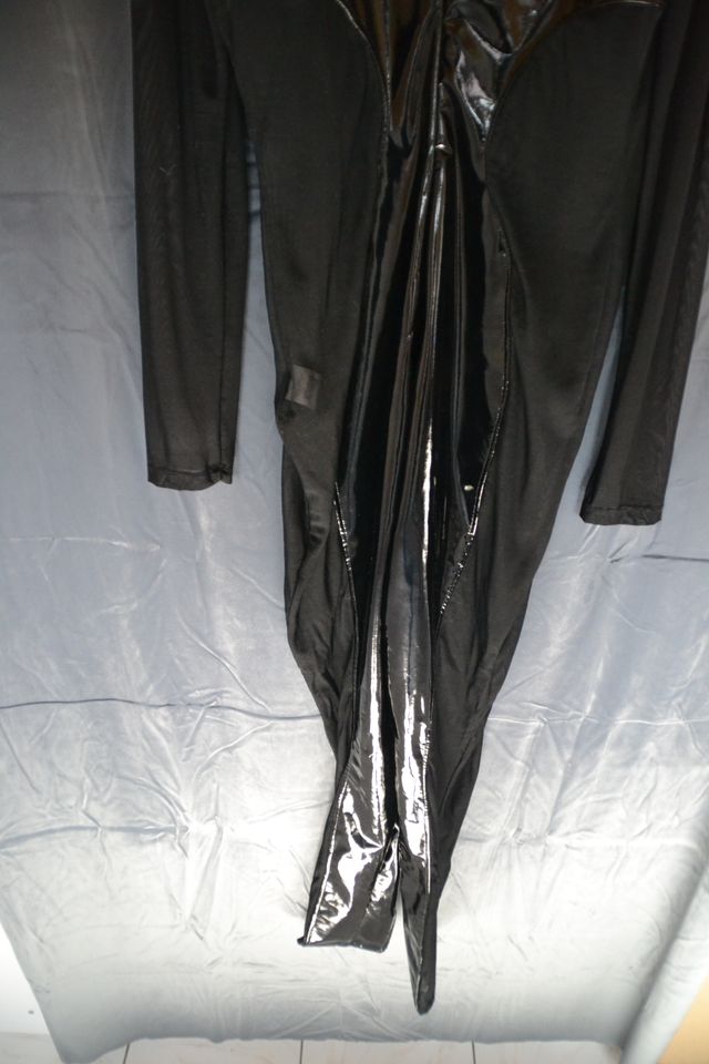 Catsuit Mesh mit Vinyl Einsätzen, Größe L, Preis 30 Euro in Mülheim (Ruhr)