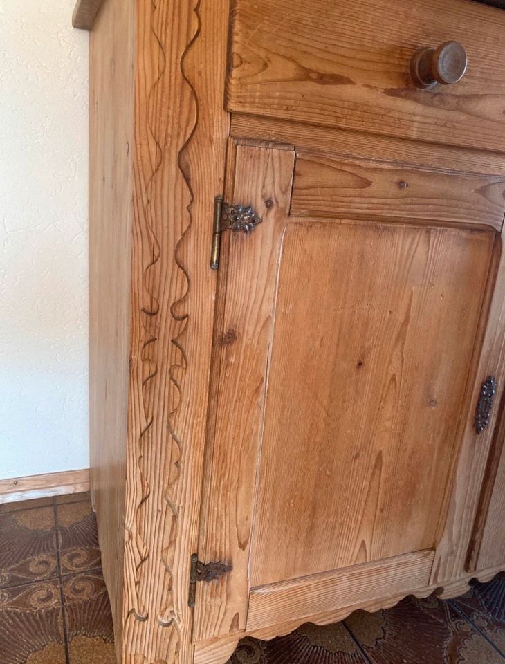 ♥️ Schöne Antike alte Holzkommode Bauernschrank Sideboard ♥️ in Gablingen