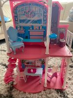 Große Barbie Haus mit Möbel Nordrhein-Westfalen - Detmold Vorschau