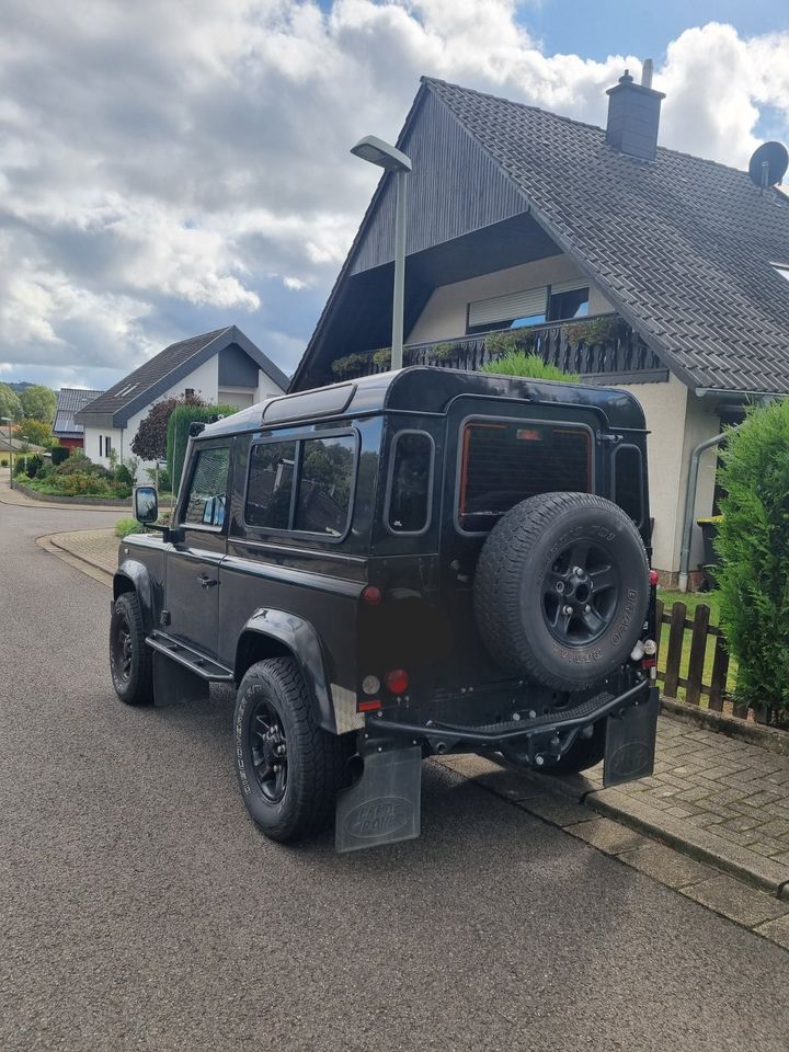 Landrover Defender 90E in Merzig