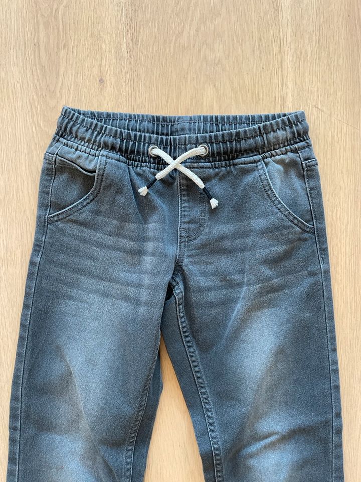 Jeans Jog Denim Gr. 146 Kinder Hose TOP  wie neu in Bonn