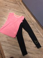 Nike, schwarze Leggings, Gr. M mit passenden TShirt in rosé Brandenburg - Wriezen Vorschau