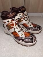 Michael Kors Boots München - Schwanthalerhöhe Vorschau