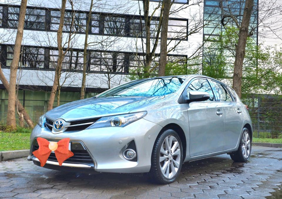 Toyota Auris Hybrid 1.8 Life+ (Navi, Kamera Top) in Hamburg