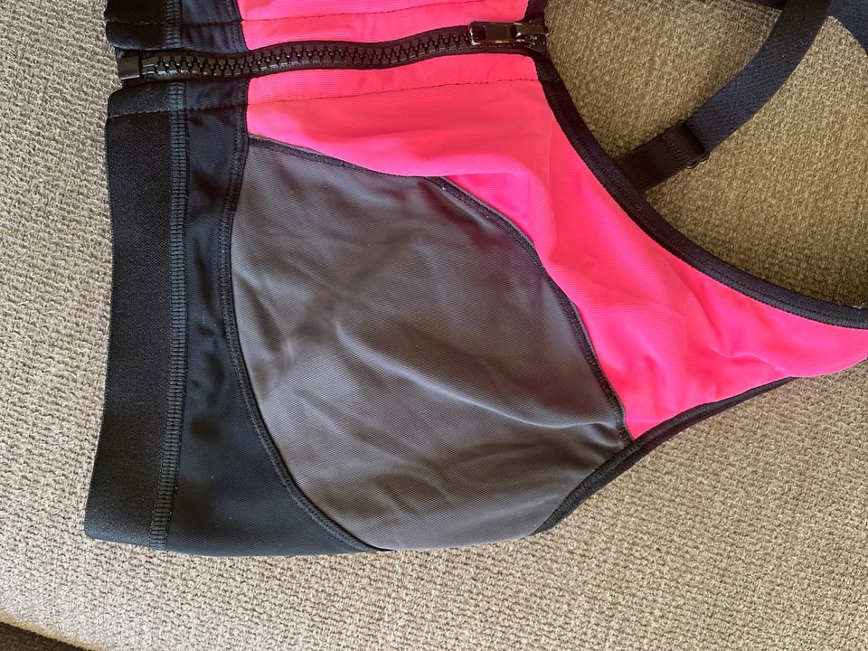 Hunkemöller HKMX Sport Short Bustier  38 C Körbchen Top Oberteil in Salzwedel