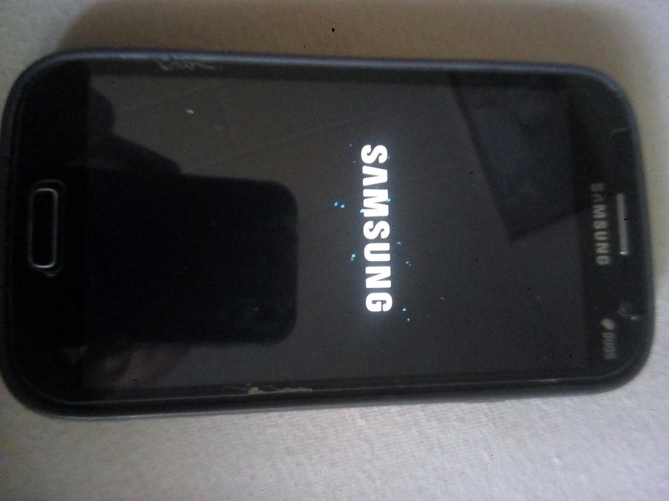 Samsung ( 5" ) Handy in Bestwig