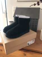 UGG Classic Mini II Größe 38 Schwarz NEU OVP Herzogtum Lauenburg - Ratzeburg Vorschau