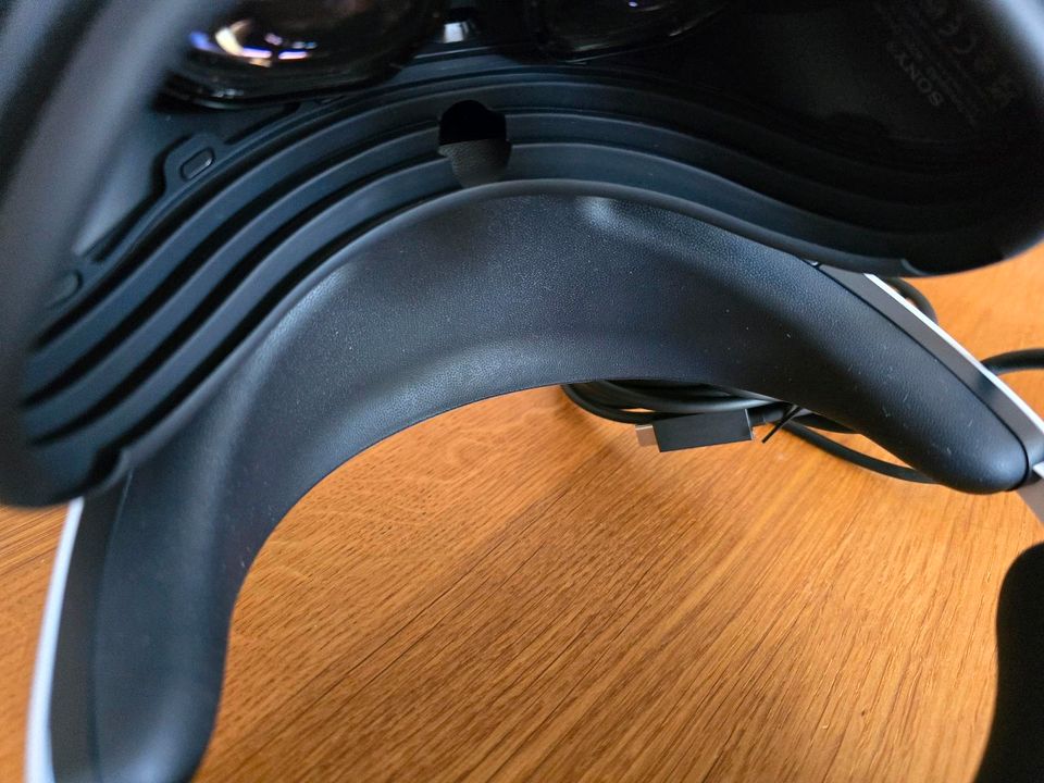 PS VR 2 PSVR 2 Playstation 5 VR Brille PS5 + Ladeschale + Spiel in Taunusstein