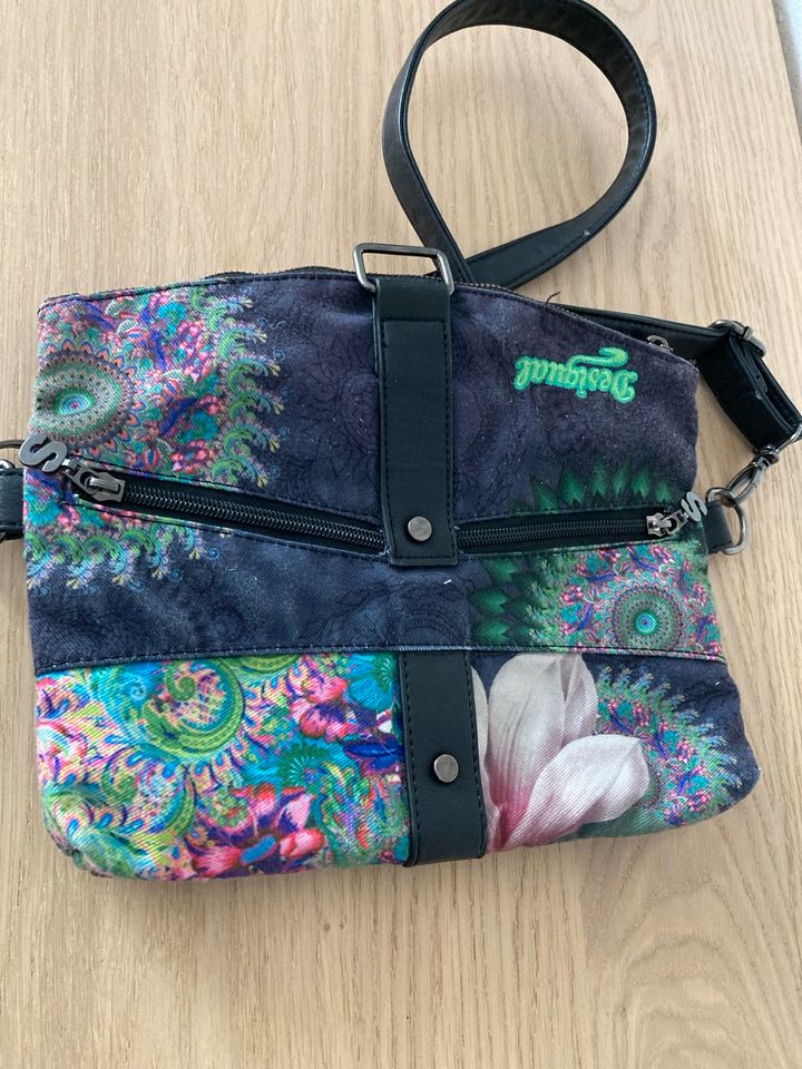 Handtasche DESIGUAL schwarz/grün in Flensburg