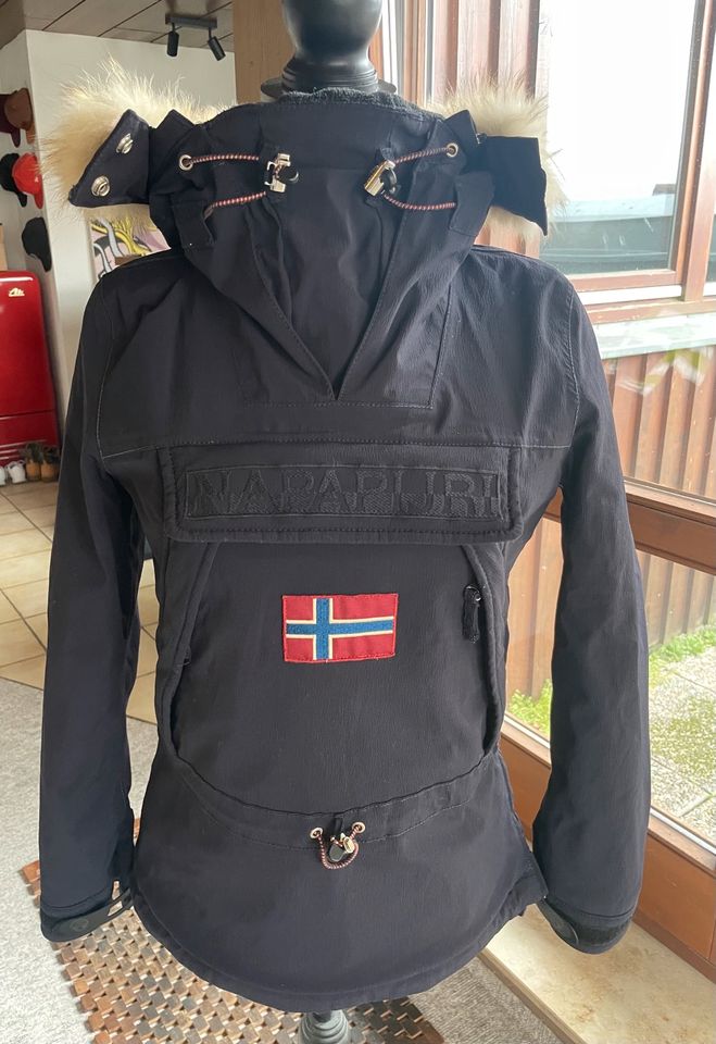 Napapijri Skidoo Jacke Parka Skijacke Damen XS dunkelblau in Öhringen