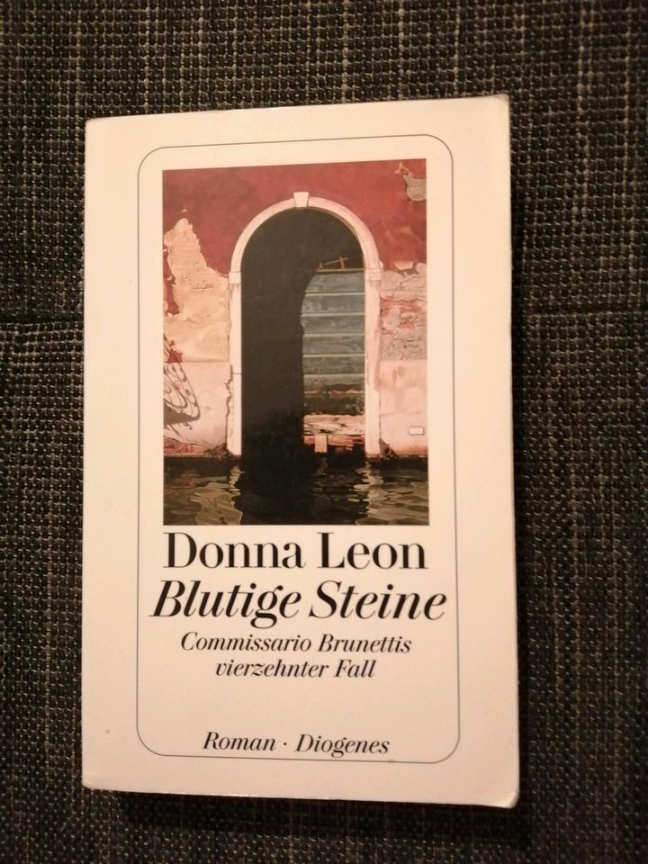 Donna Leon: Blutige Steine in Witten