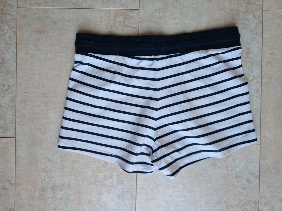 H&M Jersey Shorts Gr. 170 in Borna