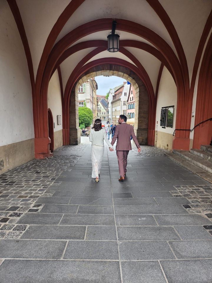 Hochzeit Outfit Damen Schwangerschaft Kleid Blazer creme in Bamberg