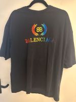 Balenciaga besticktes Logo T-Shirt Regenbogen Größe L Baden-Württemberg - Backnang Vorschau