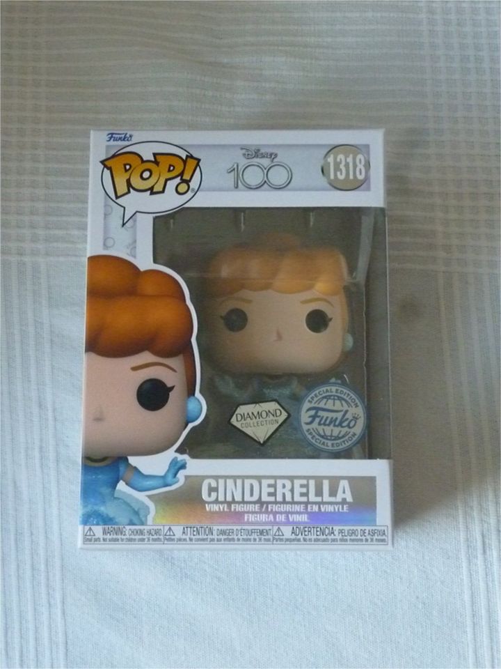 Funko Pop Nr. 1318 = Disney 100 Cinderella Diamond Funko exclusiv in Halle