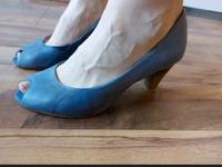 Gr.37 tamaris Leder peeptoes Pumps sandalen blau Bayern - Treuchtlingen Vorschau